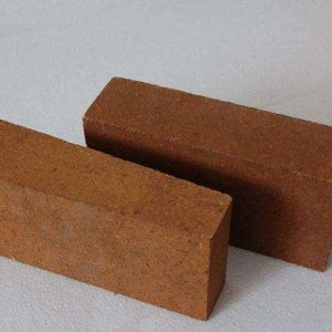 Magnesia-alumina-zirconia bricks